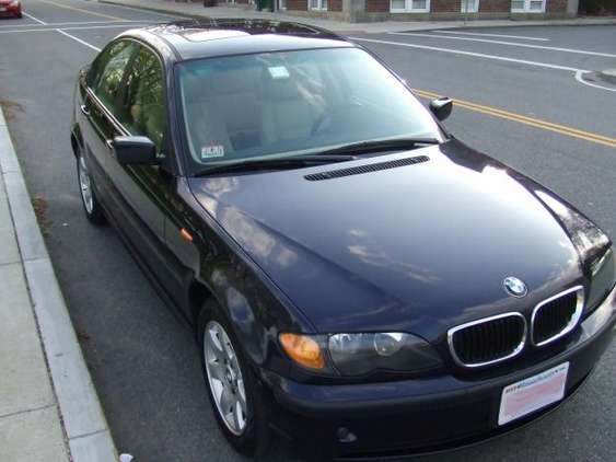 BMW 325xi #8179035