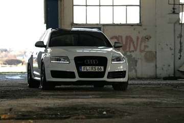 Audi RS6 Avant #8347219