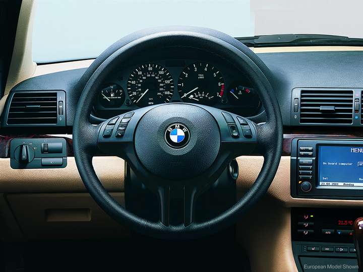 BMW 325xi #8750096