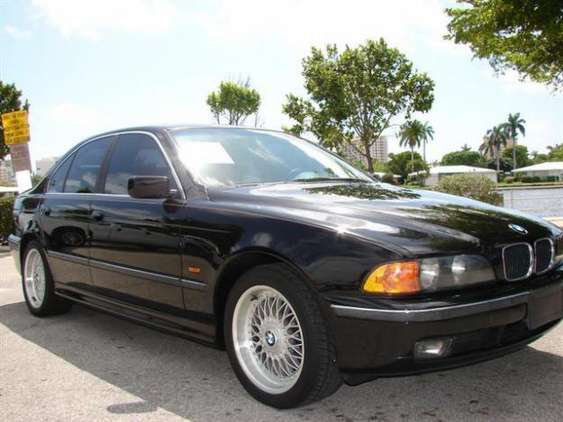 BMW 528i #7334945