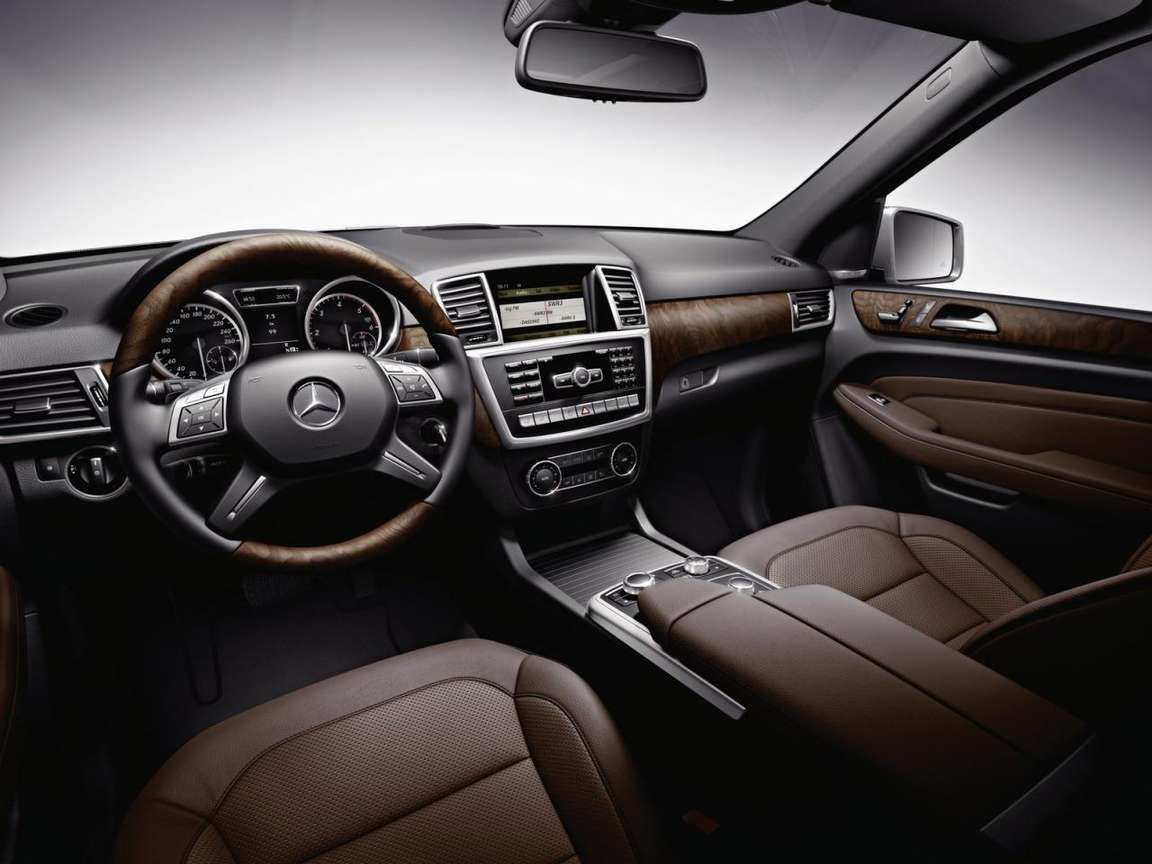 Mercedes-Benz M Class #7201769