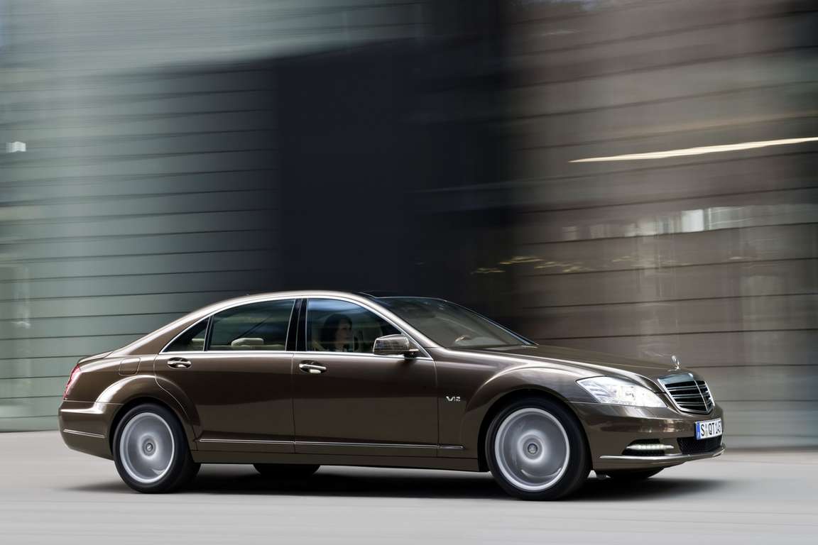 Mercedes-Benz S-Klasse #7436131